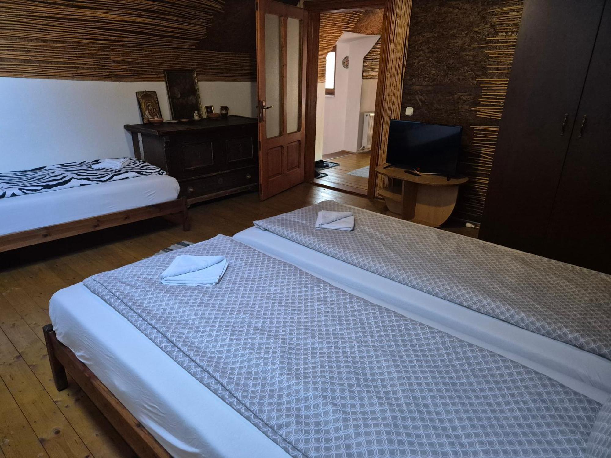 Pensiunea Carul Mare Răşinari Zewnętrze zdjęcie